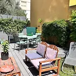 Appartement Avec Terrasse Proche Centre Ville D\'Arles